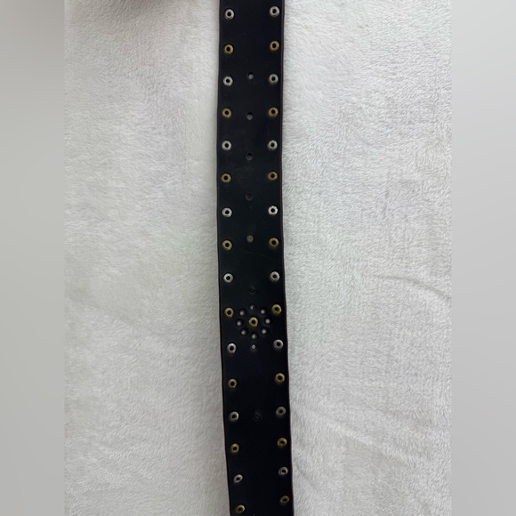 Vintage Nine West Metal Brass Disc Belt Size Medium Rivets Boho Western 90’s Y2K - Picture 4 of 10